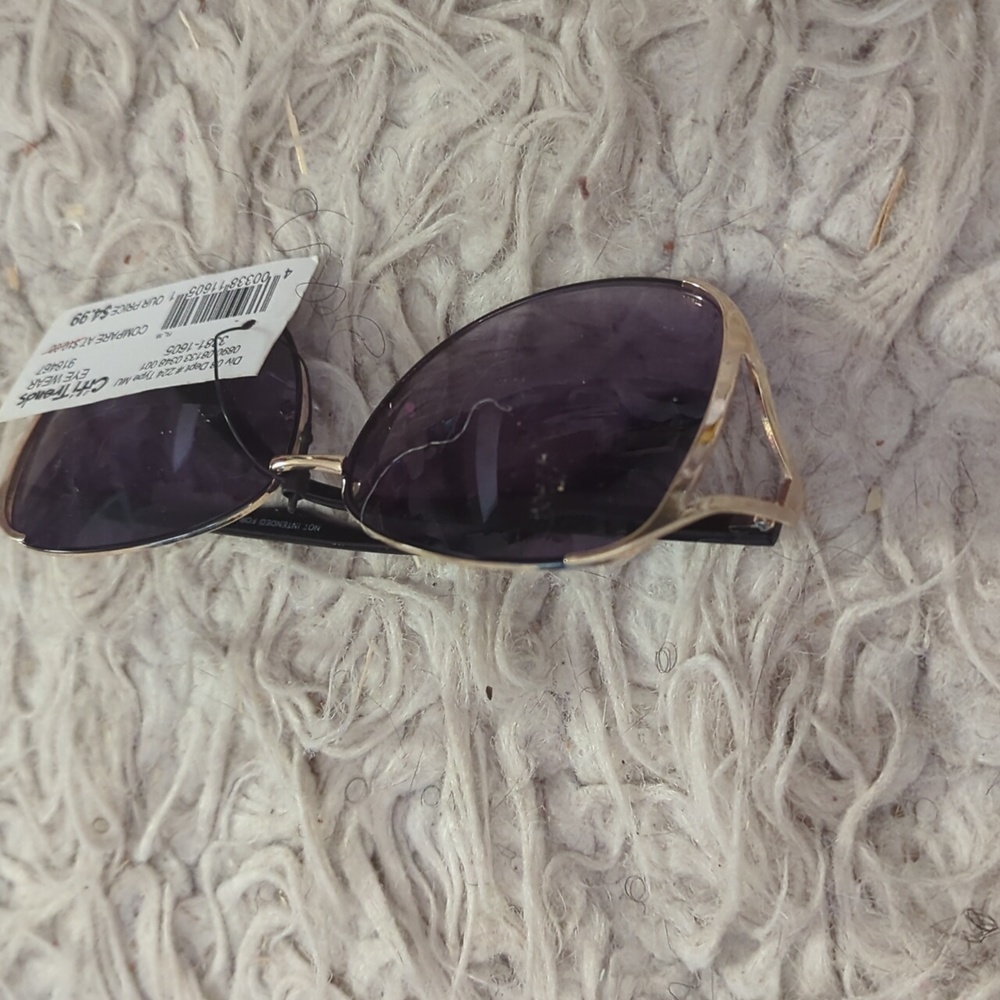 Sunglasses - Picture 2 of 4
